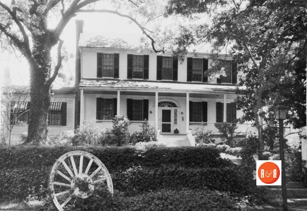 1940’s view of the interior of Wynn Dee