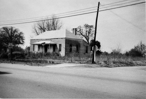 McCaa house as it sat on its original site on Broad Street in the early 1970’s. [Courtesy of the Camden Archives and Museum]