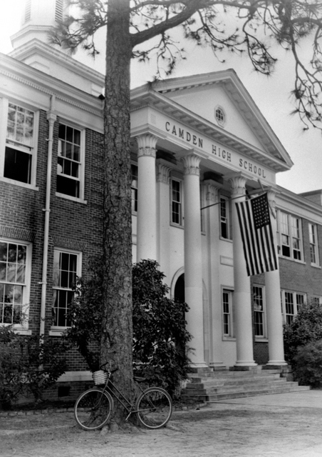 Courtesy of the Camden Archives and Museum (Monarch Collection)