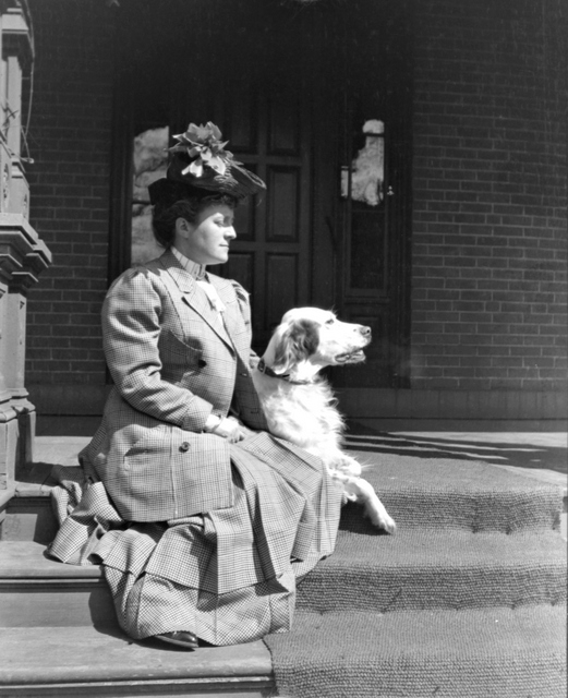 Mrs. Harry Kirkover with one of her setters. Courtesy of the Monarch Collection