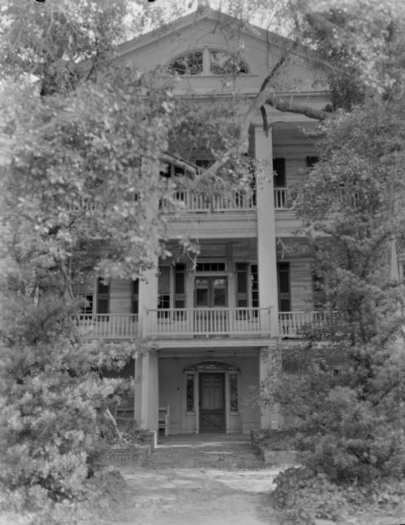 Courtesy of the Camden Archives and Museum (Monarch Collection), ca. 1954