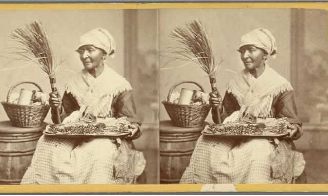 Margaretta Van Wagenen, and many other African American ladies, sold their brooms and baskets along the streets of Charleston. Date unknown – The Miriam and Ira D. Wallach Division of Art, Prints and Photographs: Photography Collection, The New York Public Library. “Old Slave Market, Charleston, S. C.” The New York Public Library Digital Collections. 1898 – 1931.