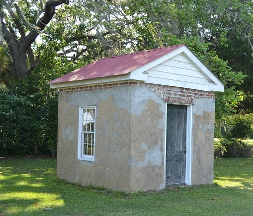 Image taken in 2014 by R&R – Medical Office at the plantation.