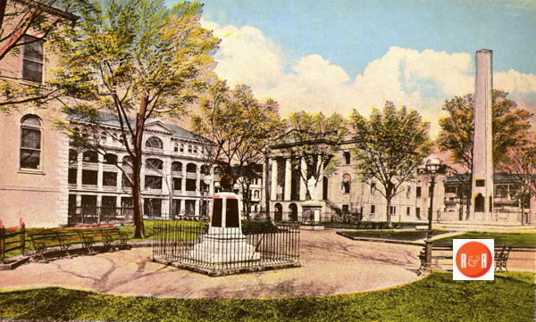 Image of the park behind the City Hall and next to the Fireproof building. Courtesy of the Wingard Postcard Collection – 2013