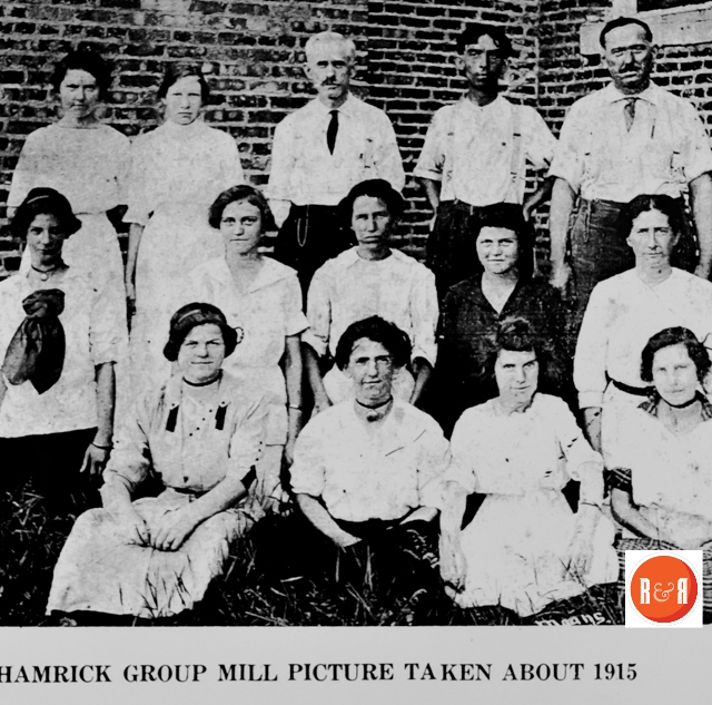 Image of mill workers in 1915 – Image courtesy of the Moss – Cobb Collection – 2015.
