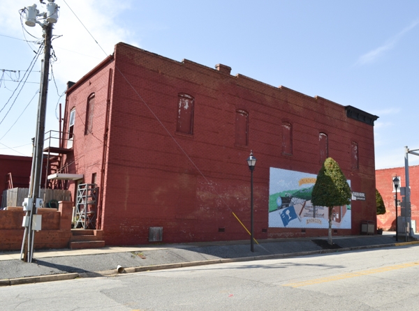 Side view of the Iron City Drug Company – 2014