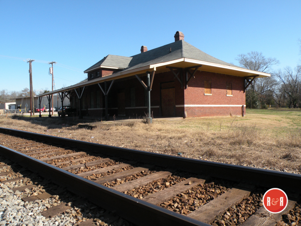 Old Chester Depot - Image courtesy of photographer Ann L. Helms - 2018