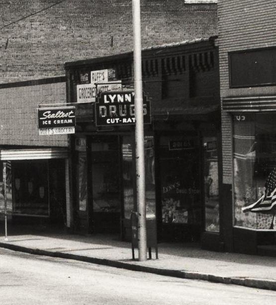 Lynn’s Drug Store circa 1945