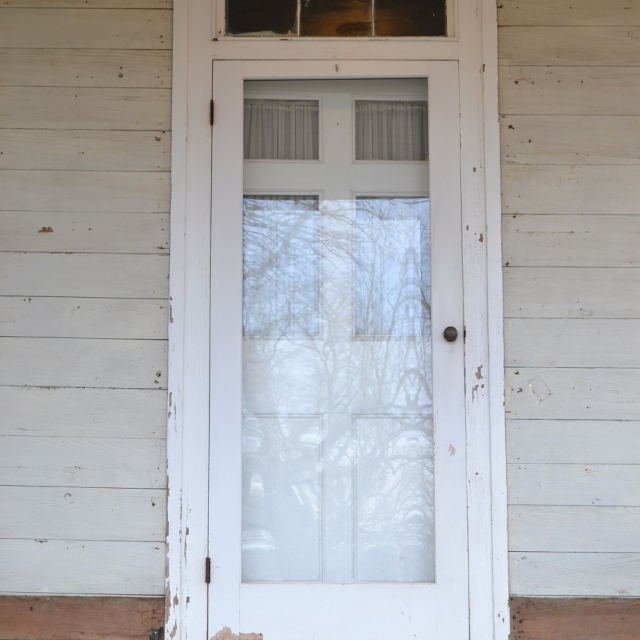 Front door of the Simpson house – March 2013, not the handsome transom.