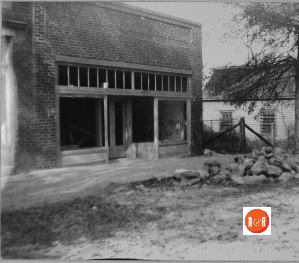 Construction of the new Post Office – 1941, courtesy of the CDGS