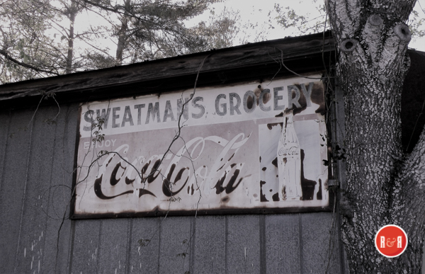 Old Sweatman's Grocery sign - Image courtesy of Ann L. Helms - 2018
