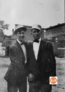 Unidentified friends having taken their photo in front of the Williford Stables on South Congress. Courtesy of the Van Center Collection.