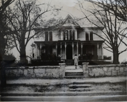 Early view of the home courtesy of the McLeod Family Collection – 2013