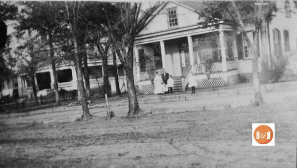 This early 20th century image of the house on North Zion street shows little change to the structure besides a new gable window and the removal of the lattice work underpinning. The home to the left is the Doty house. Courtesy of the Van Center Collection