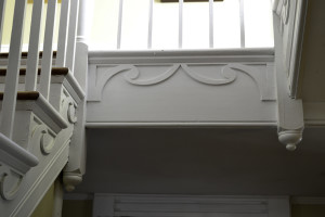 It is R&R belief that the fine carpentry of any historic home can be determined by the manner in which the artisans completed the staircase landing return. At the Oaks Plantation, it is simple and exquisite. 
