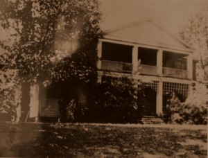 Early 20th century view of the Glen home. Courtesy of the AFLLC Collection.