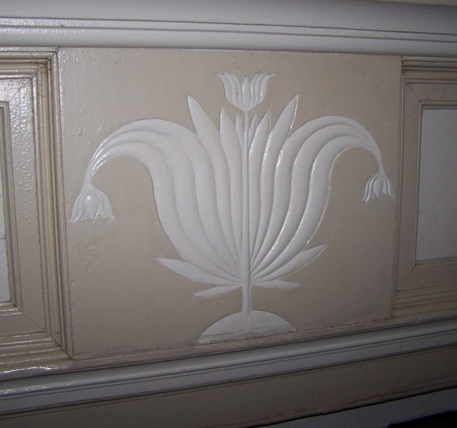 Tulip as well as “Thistle” designs are a common link between Coulter’s houses.