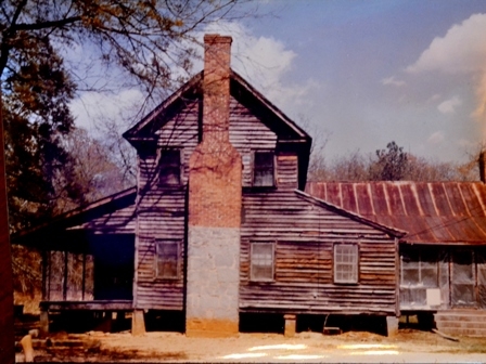View of the Sander’s home prior to restoration.