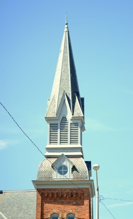 The First Presbyterian Church of Laurens gives credit for its beginning to God’s power and the work of Rev. Samuel B. Lewers, who met with a small group at the Laurens County Courthouse in March 1832 and began the organization with 14 charter members. In 1850, the congregation had its first building, an oblong brick structure located in the pines on Church Street. By 1860, the membership had reached 176, forty- six of whom were African Americans. During the ministry of Rev. A. C. Wardlaw, the sixth minister, who served the church from 1890 until 1895, the present church edifice was built on West Main Street. The men of the church did much of the work in the erection of the building. Information from: Laurens Co Postcard Series, LCMA, Arcadia Publishing – 2007