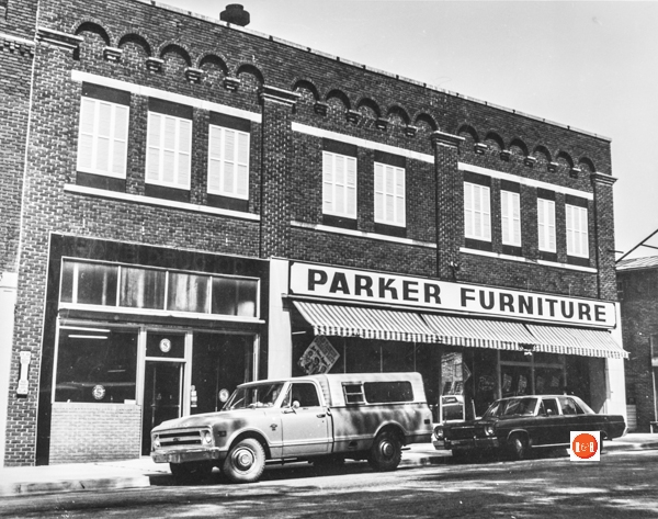 Courtesy of the SC Dept. of Archives and History – 1984  The Lauren’s store site on West Public Square.