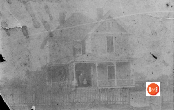 Image ca. 1900, courtesy of the current owner, Mr. Tony E. Bailey – 2017.  The image shows the facade of the home prior to heavy renovations approximately a decade later.