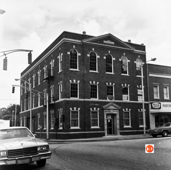 128 East Public Square Laurens City Hall Laurens County