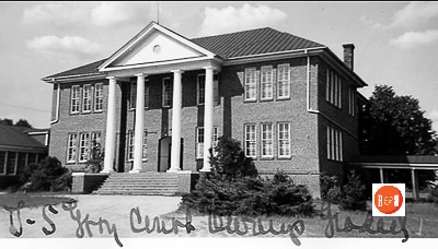 Gray Court – Owings High School, courtesy of the SCDAH image take between 1935-1950.