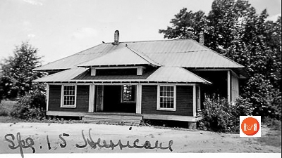 The old Hurricane School, image taken between 1935-1950. Courtesy of the SCDAH.