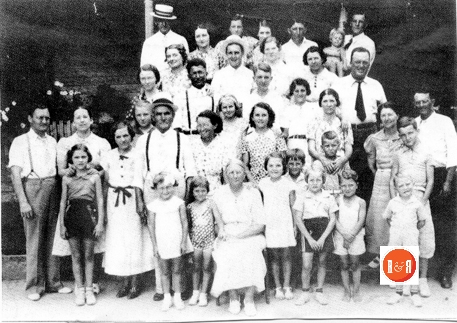 Thomas Benjamin Campbell Family – 1931 including: Mark Campbell, Clara Cambell, Jess Henderson, Nannie Campbell, Ralph Hellams, Russel Campbell, Lola Campbell, Alta Campbell, Ernest Curry, Sr., Raymond Campbell, Eunice Owens, Albert Taylor Campbell, Letha Graydon