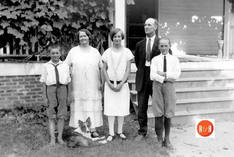 Mr. and Mrs. Townes Curry with their children; Richard, Ethel and Alton