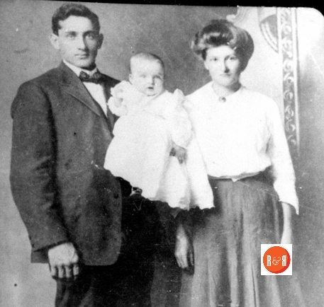 William W. Schofield (1885-1956), and his wife Callie M. Schofield (1890-1959), with their son Howard.