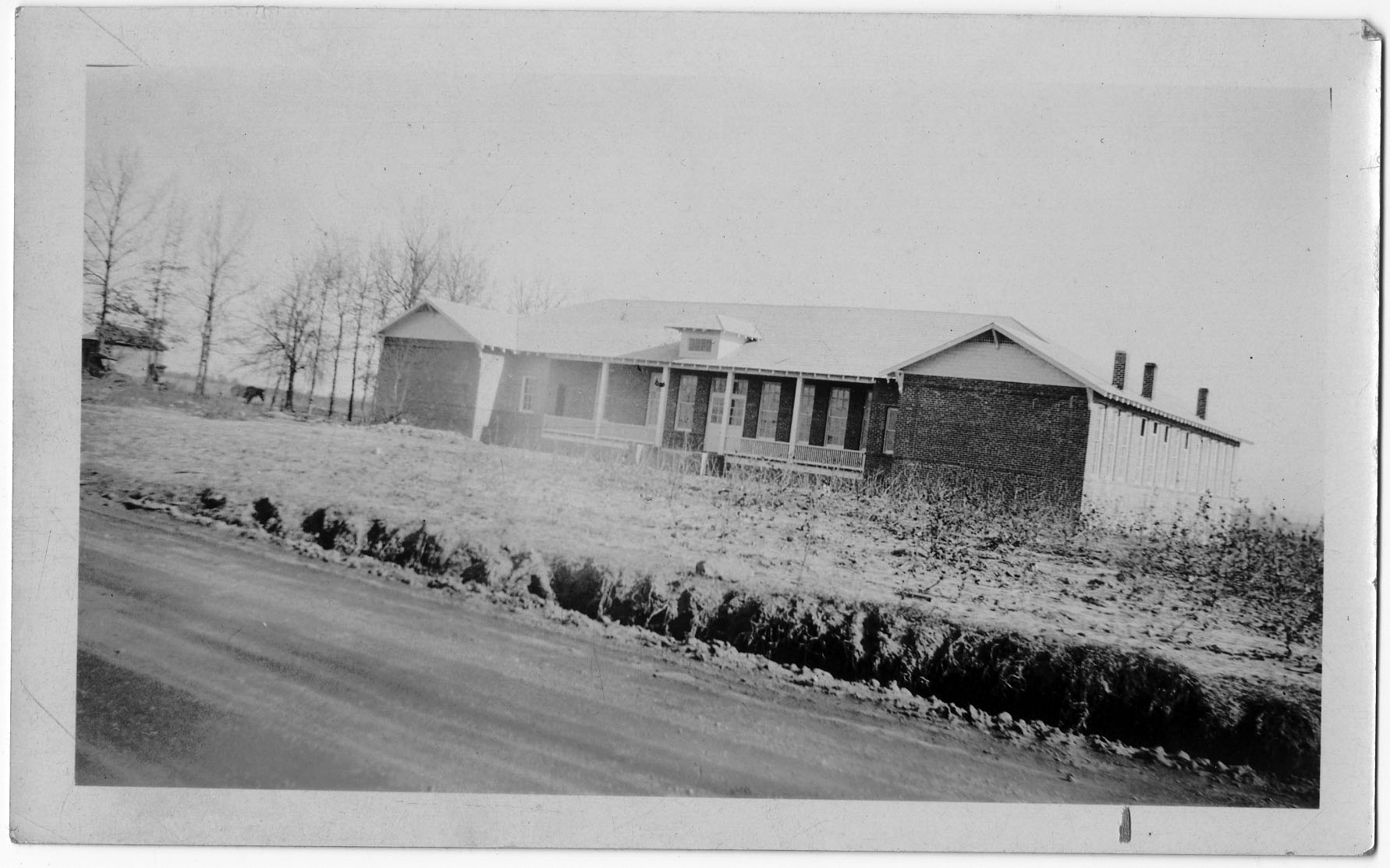 New Johnstone School - Courtesy of the Fitzgerald Collection, WU Pettus Archives