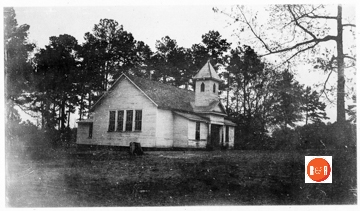 The “Old” St. Luke’s School near Pomaria, photo by E.H. Aull in 1922. Virgil Harvey, Principle – Courtesy of the Pettus Archives at Winthrop Un., the Fitzgerald Collection.
