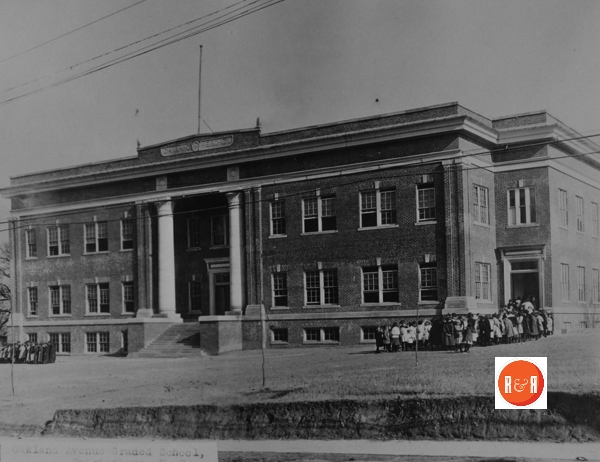 1905 image of the graded school. Courtesy of the Meek Collection, 2016