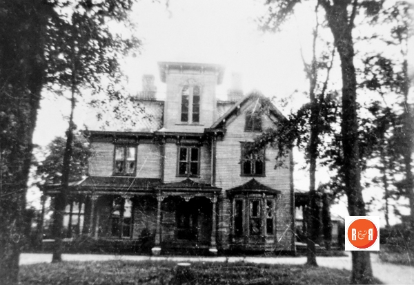 Early 20th century view of the home.