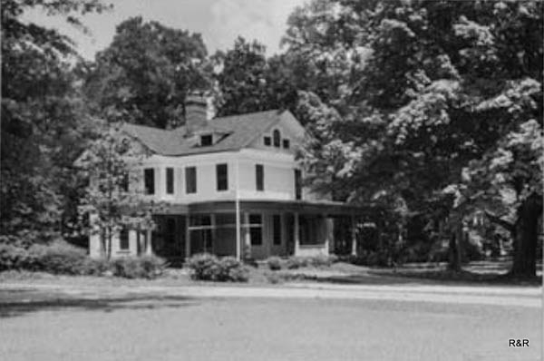 Courtesy of the SC Dept. of Archives and History – 1984 not in this image the home is undergoing extensive renovations.
