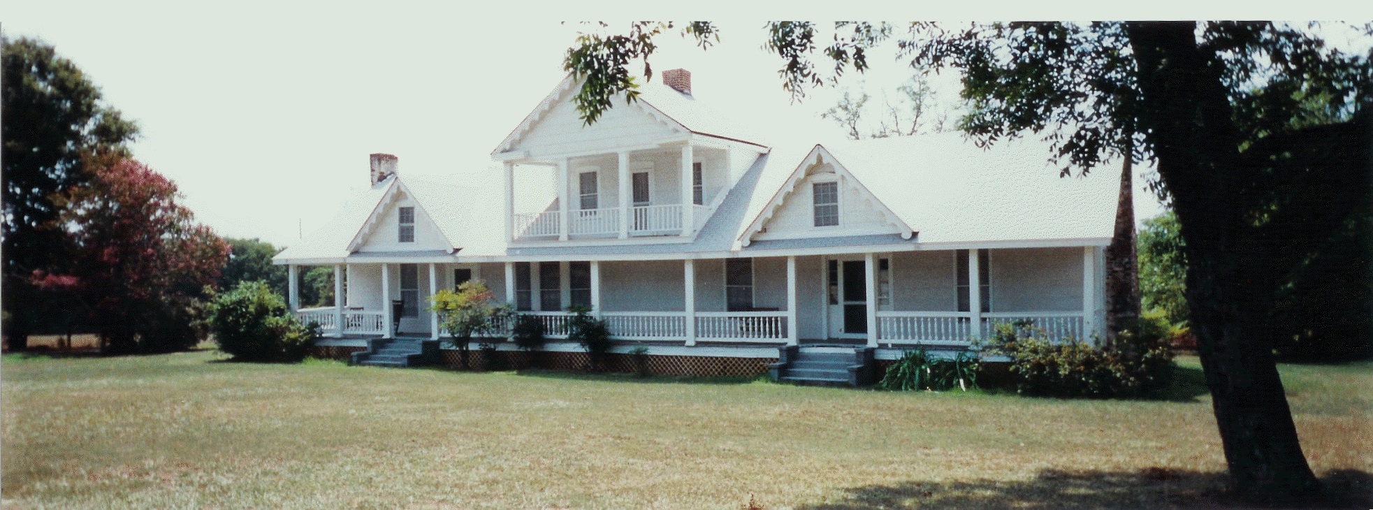 ENLARGEABLE IMAGE OF THE HOUSE IN CA. 1975