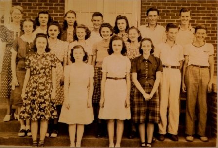 1940 high school students at Sharon High School