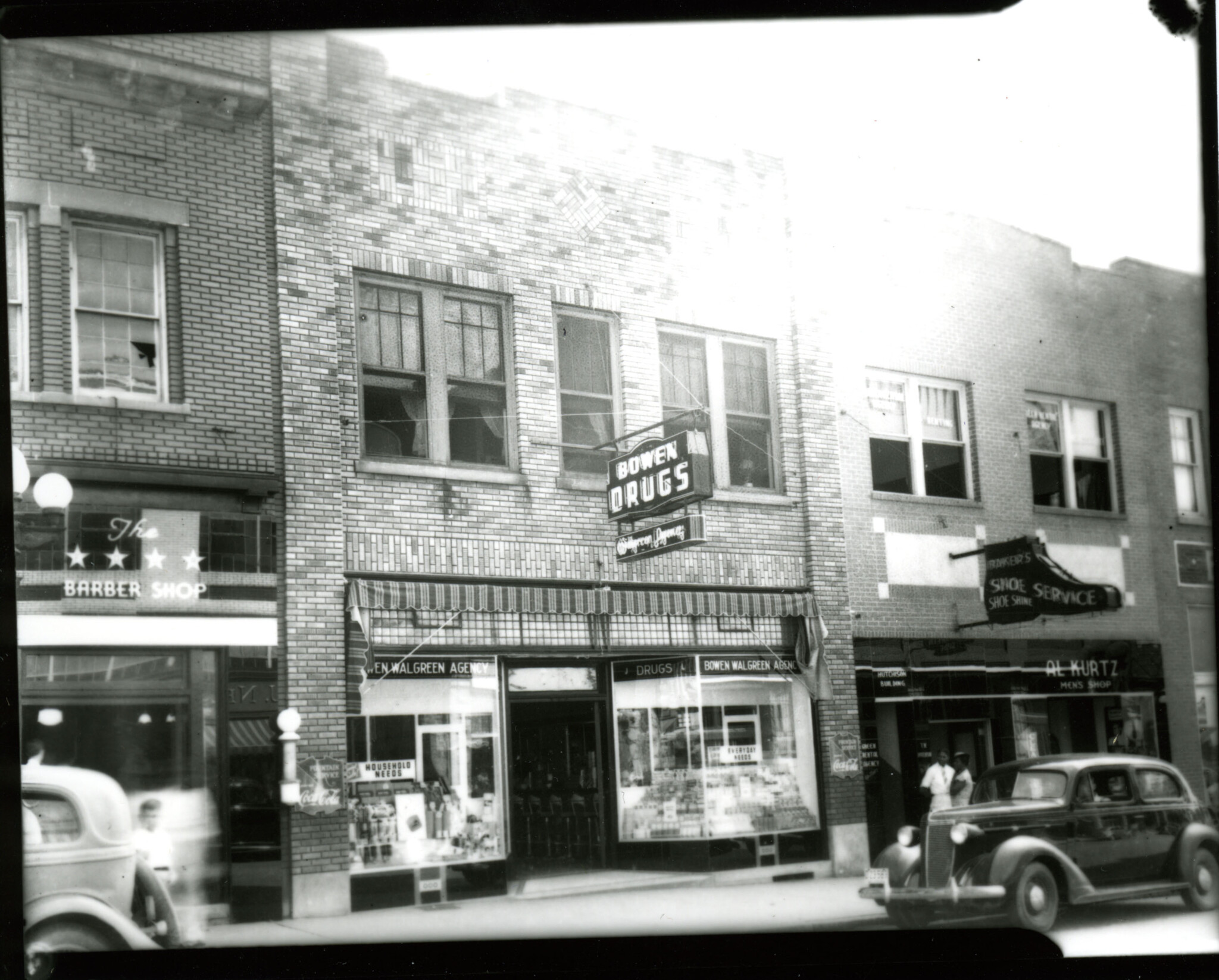 Downtown Rock Hill - Bowen's Drugstore by Robert Ward, photographer.  Courtesy of WU Pettus Archives - 2024