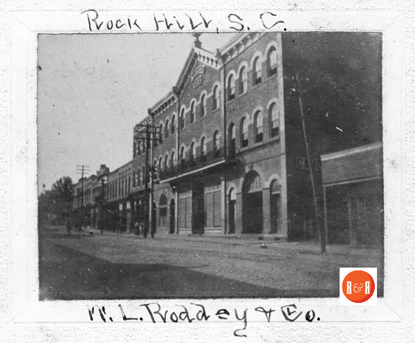 Image of the hotel before remodeling at the turn of the 20th century. Courtesy of the White Family Collection - WU's Pettus Archives
