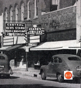 Central Newsstand and Hearn’s Jewelers were along this stretch of Main Street.