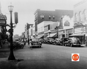 Good’s Drug store on the left corner was a very popular soda fountain in the 1940-1960’s.