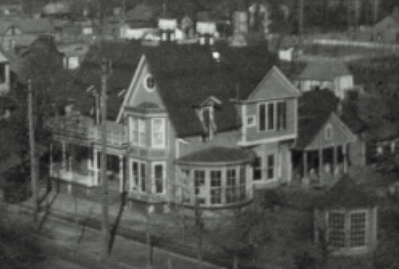 William Lylie Roddey’s home prior to demolition to build the Andrew Jackson Hotel.  The Rock Hill Record reported Dec. 5, 1907 - 