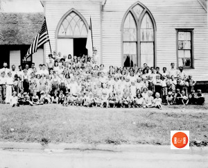 Northside Baptist congregational photo - Date Unknown. Courtesy of the Crosby Collection - R&R
