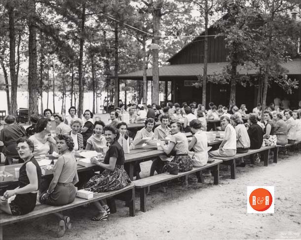 Bleachery picnic at Joslin Park, date unknown.  Courtesy of the Morton Collection.