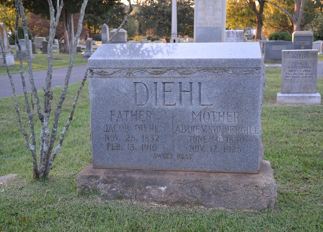 Tombstone at Laurelwood Cemetery of Jacob Diehl.