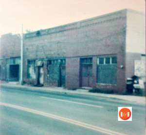 Building at Greasy Corner in circa 1970 - Mendenhall Collection