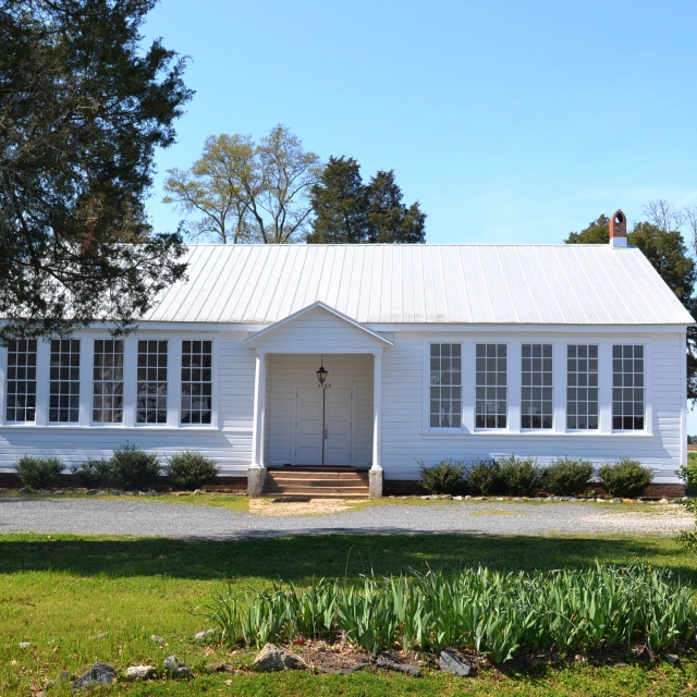 The old African – American Carroll School on the corner of Williamson and Mobley’s Store Road in 2014. The extensive population of farm laborers, all African – American tenants in this general area required three schools to be constructed to accommodate students. All three schools were constructed with funds provided by the Julius Rosenwald Foundation and included: Crawford School, the Carroll School and the New Zion School at Chappell’s.