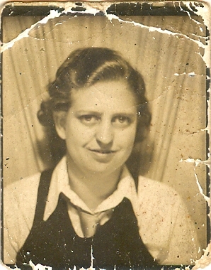 Lillian H. Moses worked at the restaurant along with her husband.