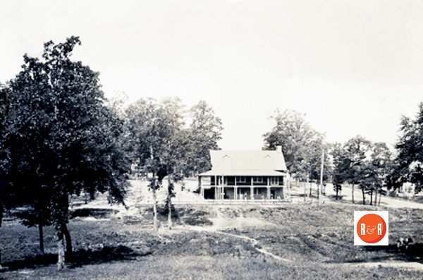 Early view of Confederate Park. Note the park was originally used as a town pasture and one lone cow can be seen in the bottom right corner of this image.